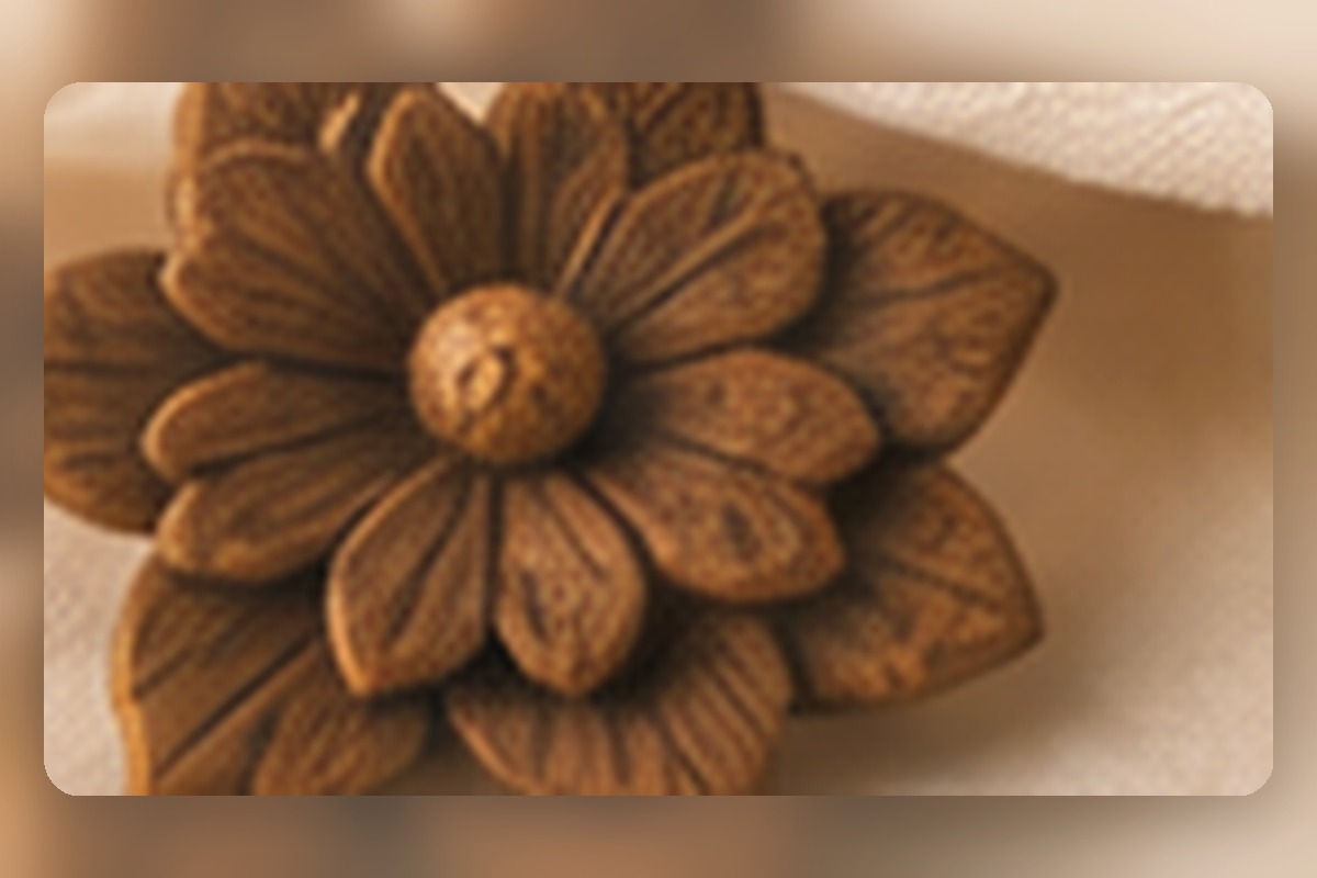 گل‌سینه چوبی